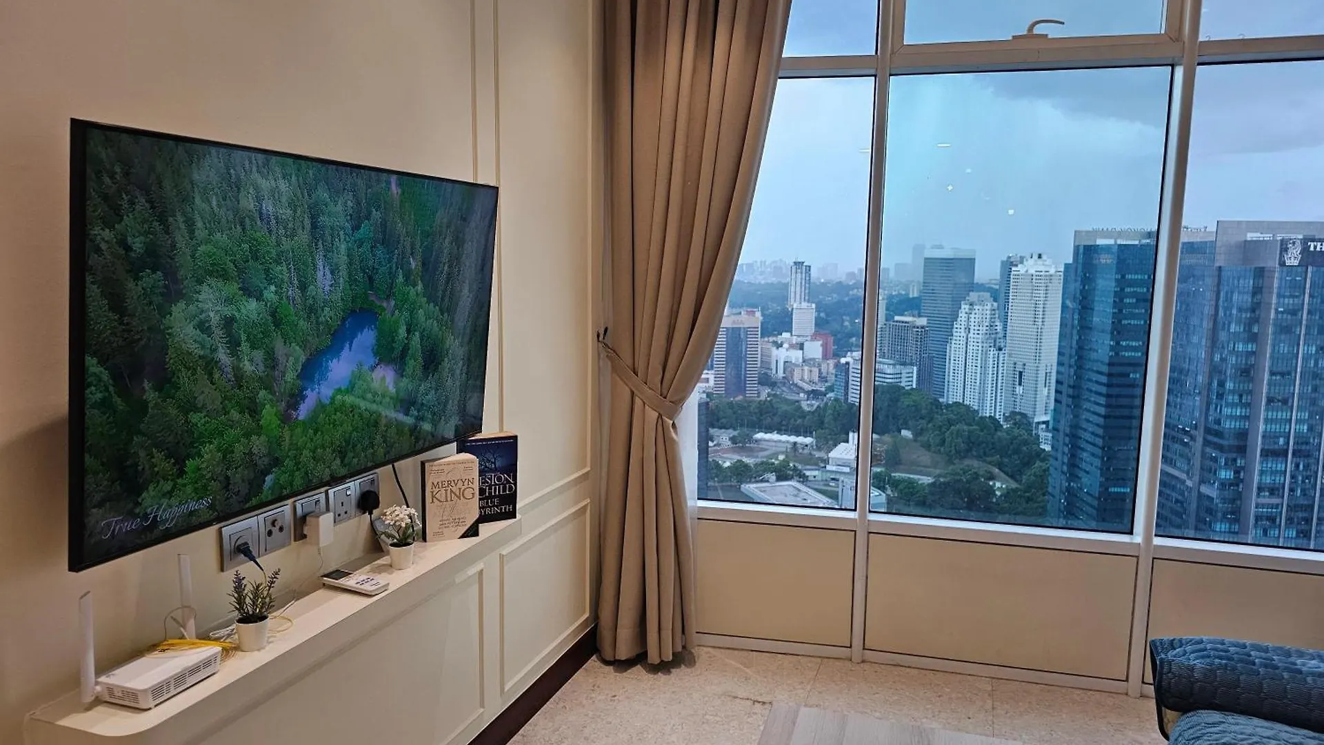 Modern Family-3Br W/2Ba-Suite-Neighbouring Klcc Kuala Lumpur 0*,  Malaysia